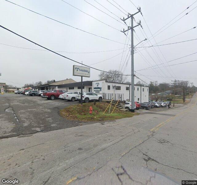 Mobley Veterinary Clinic storefront - Nashville