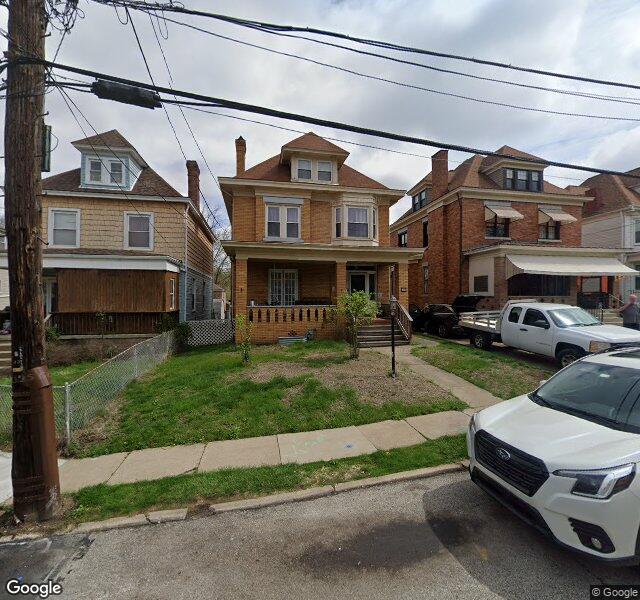 Ashley Reed Photography storefront - Pittsburgh