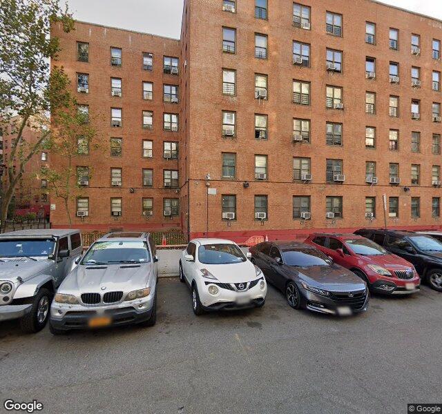 Grooming 4 Less storefront - New York