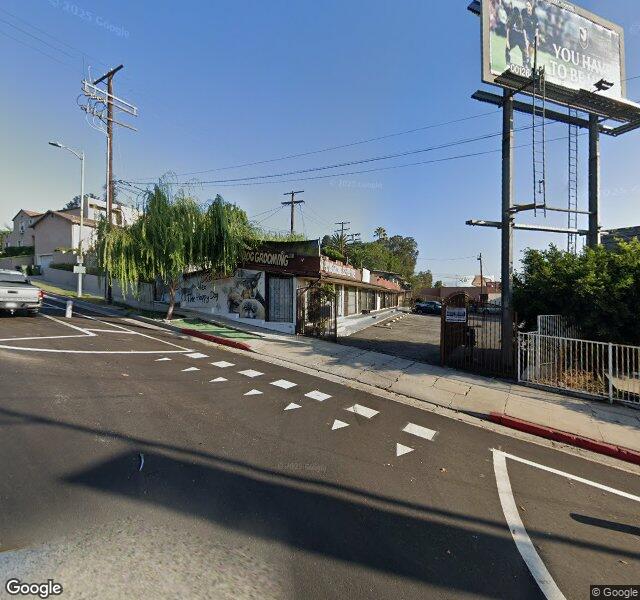 Alex The Happy Dog storefront - Mid-Wilshire