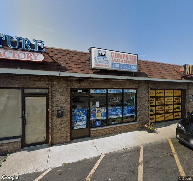 Chicago Computer Club in South Holland storefront - Chicago