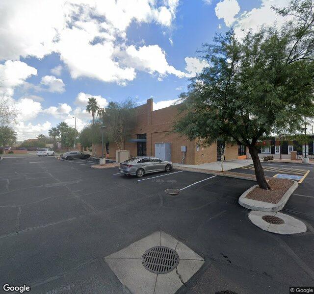 Dogtopia of Historic Phoenix storefront - Phoenix