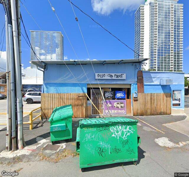 Foamatic Auto Care & touchless car wash storefront - Honolulu