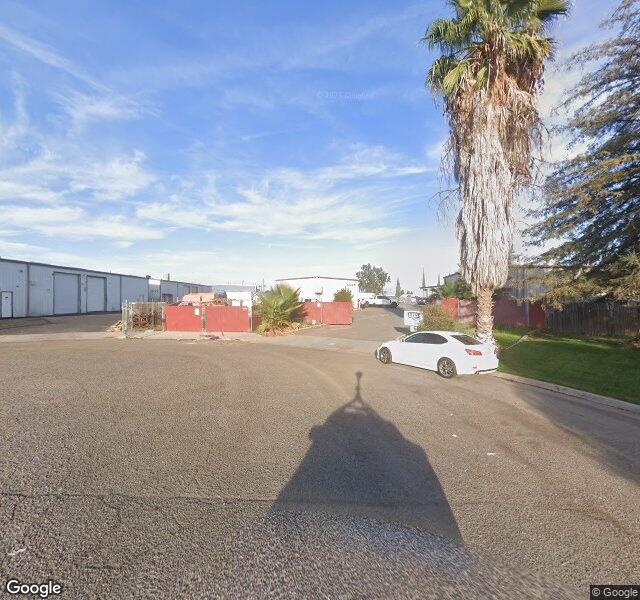 Dustin Pest Control storefront - Fresno