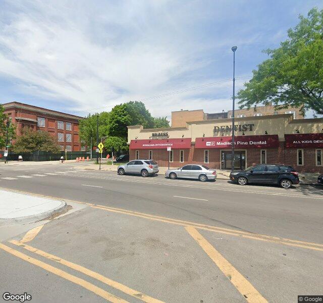 Madison Pine Dental Clinic storefront - Chicago