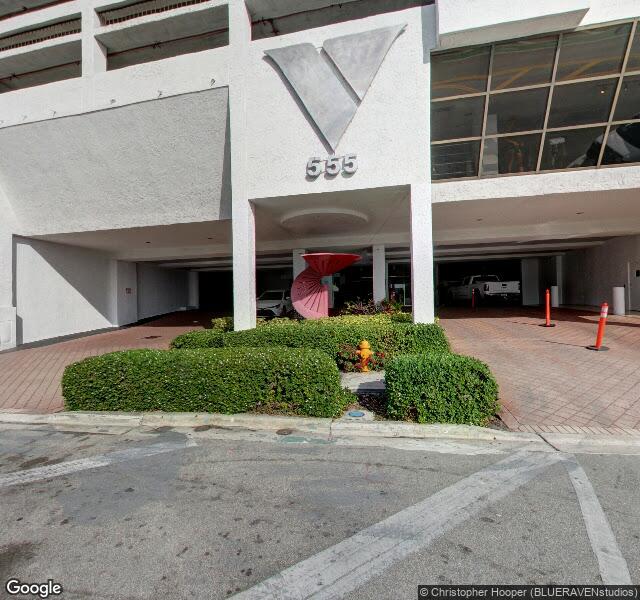 The Learning World Academy Venetian storefront - Miami
