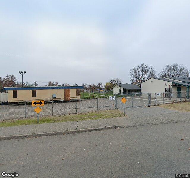 Sunnyside Smiles storefront - Fresno