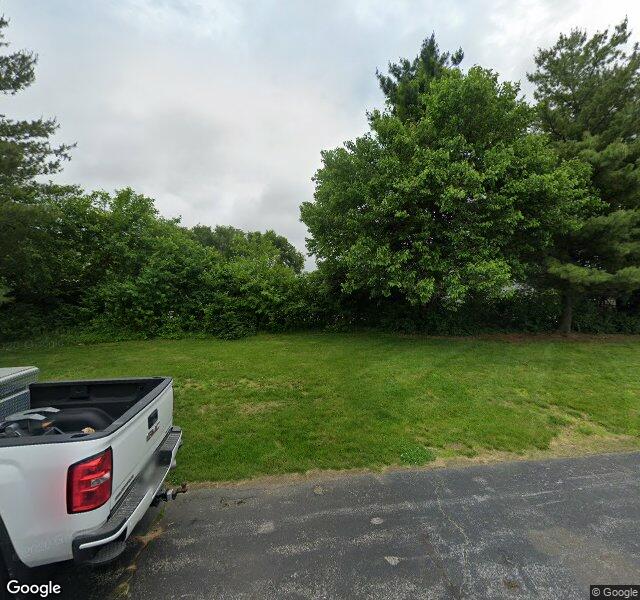 Busy Bee Movers storefront - Indianapolis