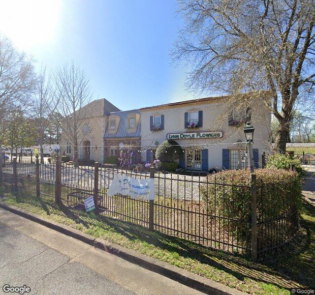 Lynn Doyle Flowers & Events storefront - Memphis