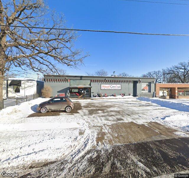 Woof Central location - Minneapolis