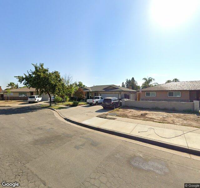 Bright Clean Pools storefront - Fresno