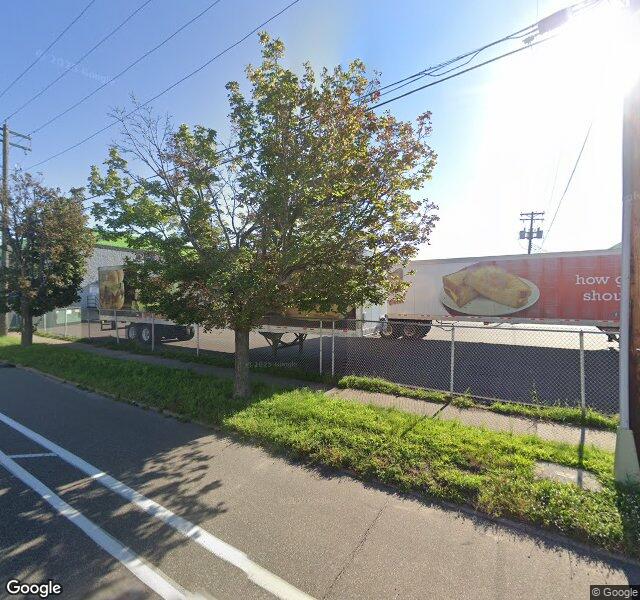 College Muscle Movers storefront - Minneapolis