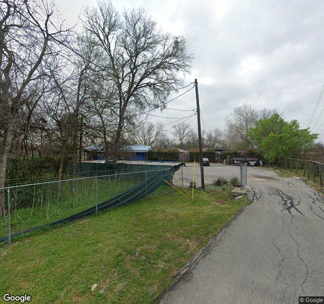 SkyBlue Kennels storefront - Austin