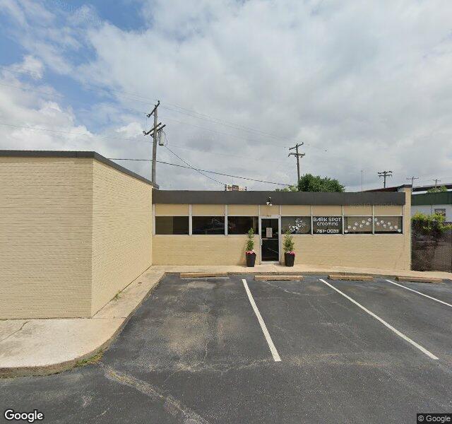 Bark Spot Grooming storefront - Memphis