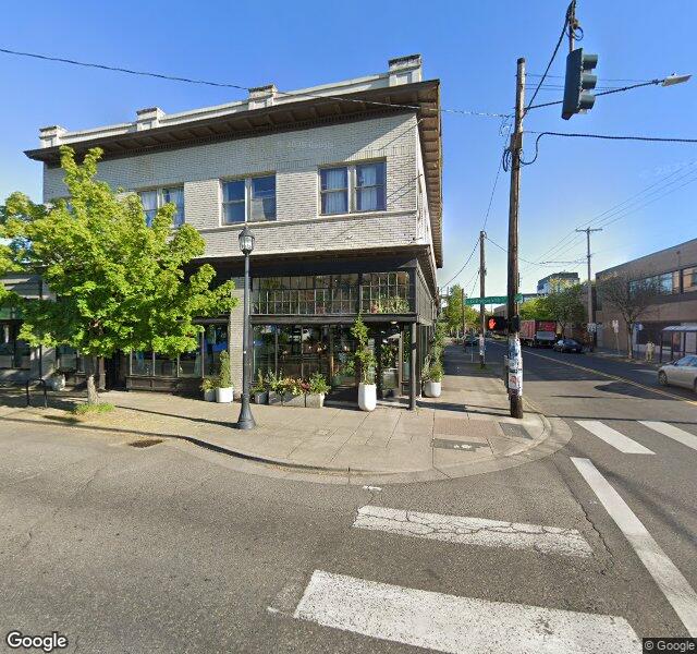 Solabee Flowers & Botanicals storefront - Portland