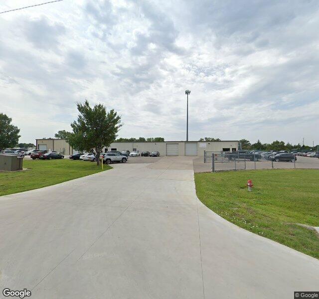 Luxurys Lane Automotive Enhancements LLC storefront - Wichita