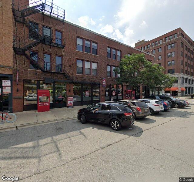 West Loop Veterinary Care storefront - Chicago