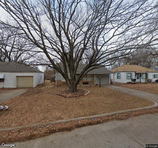 Bug Shockers storefront - Wichita