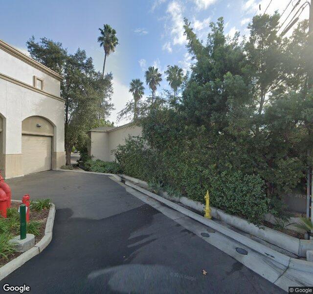 Living Water Pool Service storefront - La Cañada Flintridge