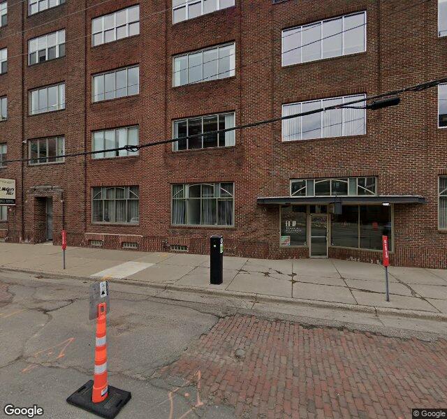 a COUPLE of GURUS location - Minneapolis