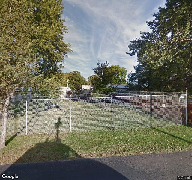 Goldwood Kennels storefront - Minneapolis