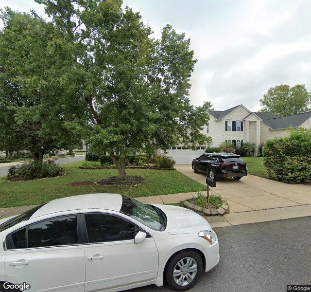 Reign Moving Solutions Charlotte storefront - Charlotte