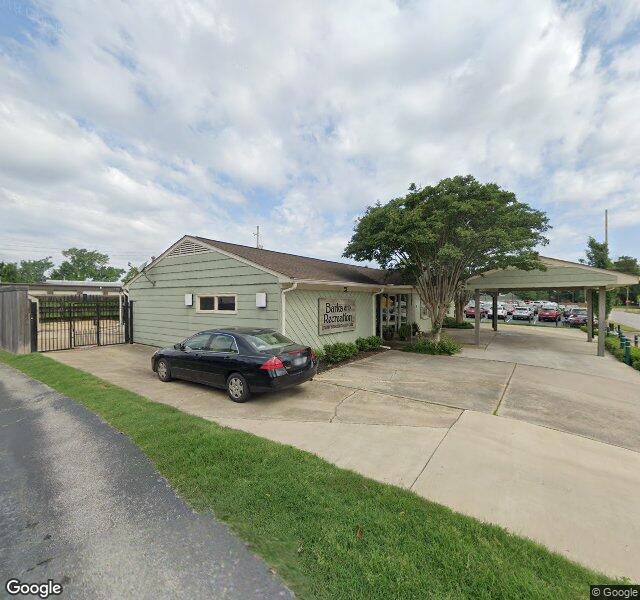 Barks and Recreation storefront - Memphis